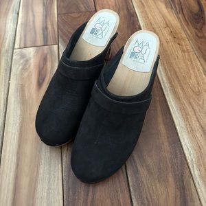 Maguba Stockholm Wooden Clogs- Black Suede